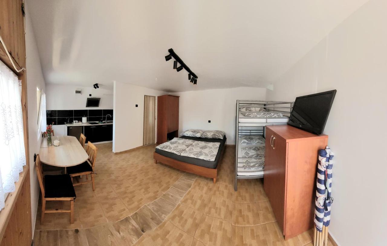 Anna 1 Apartment Ниешорце Екстериор снимка